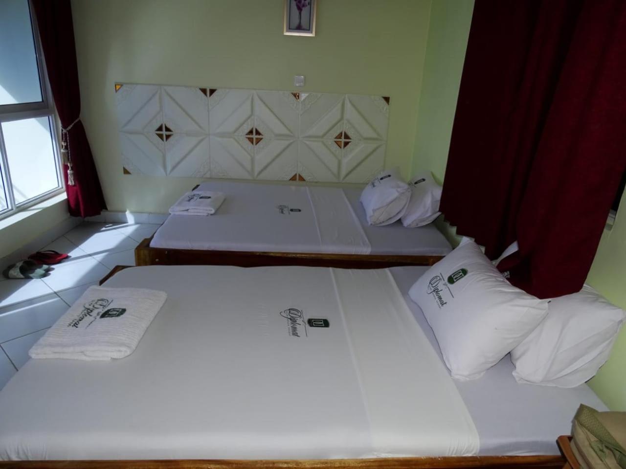 Diplomat Diani Beach Resort ภายนอก รูปภาพ