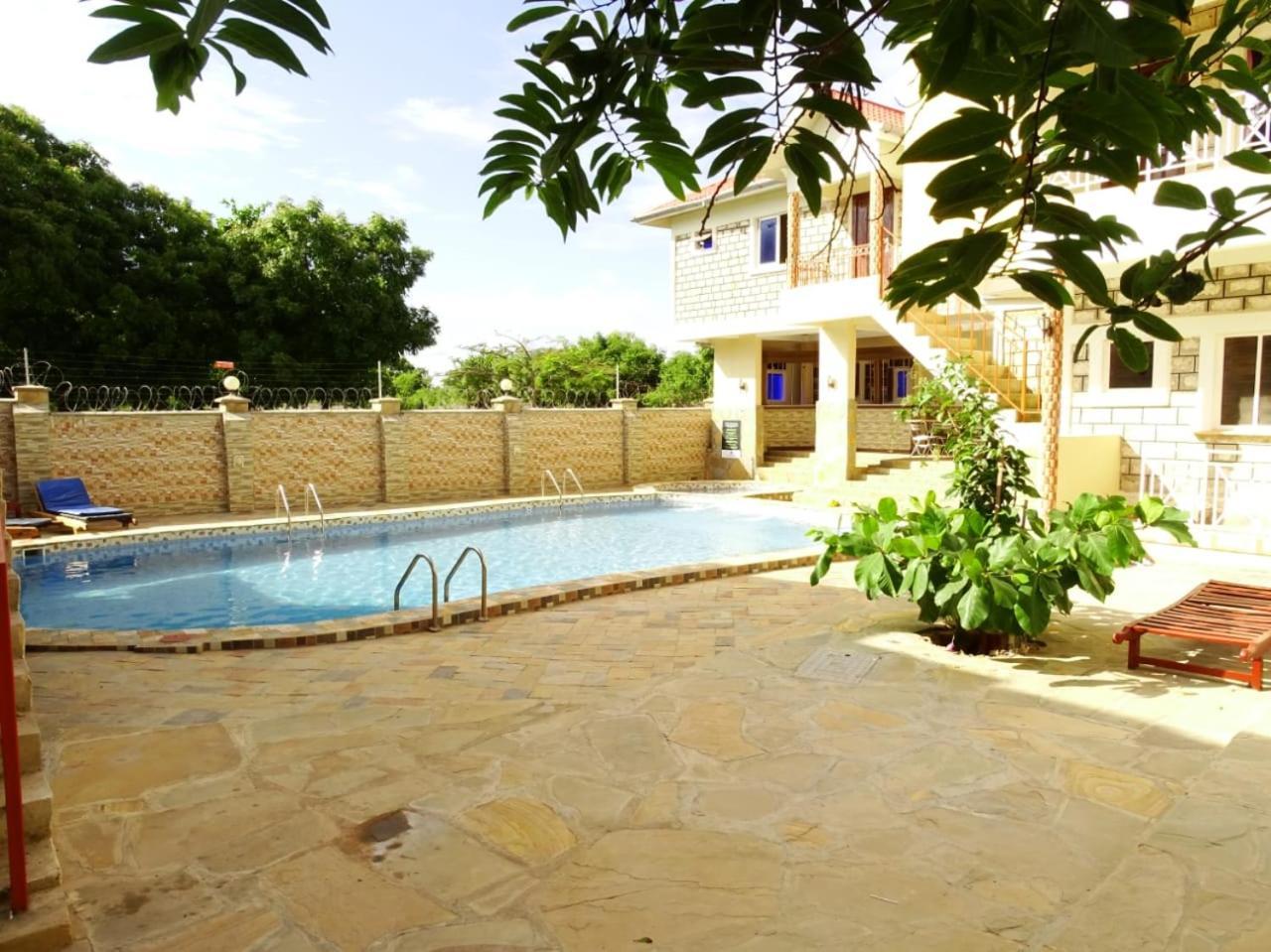 Diplomat Diani Beach Resort ภายนอก รูปภาพ