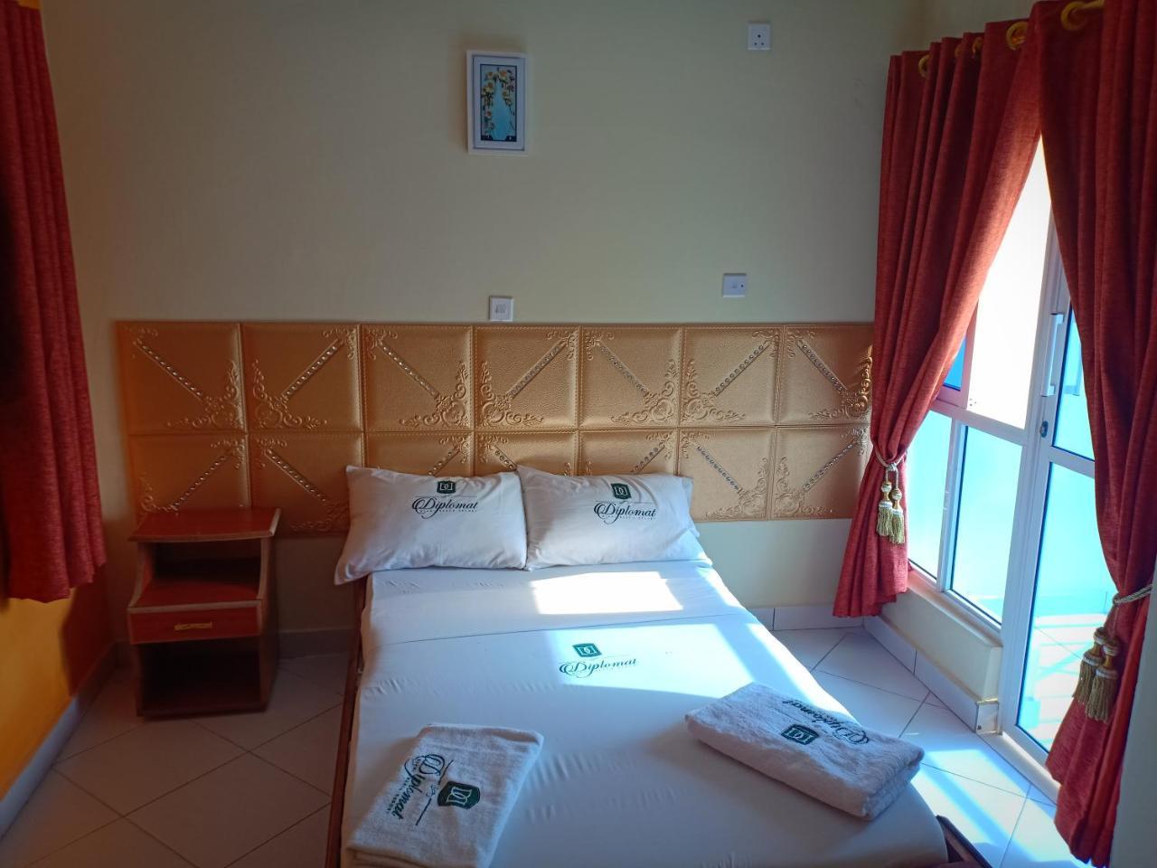 Diplomat Diani Beach Resort ภายนอก รูปภาพ