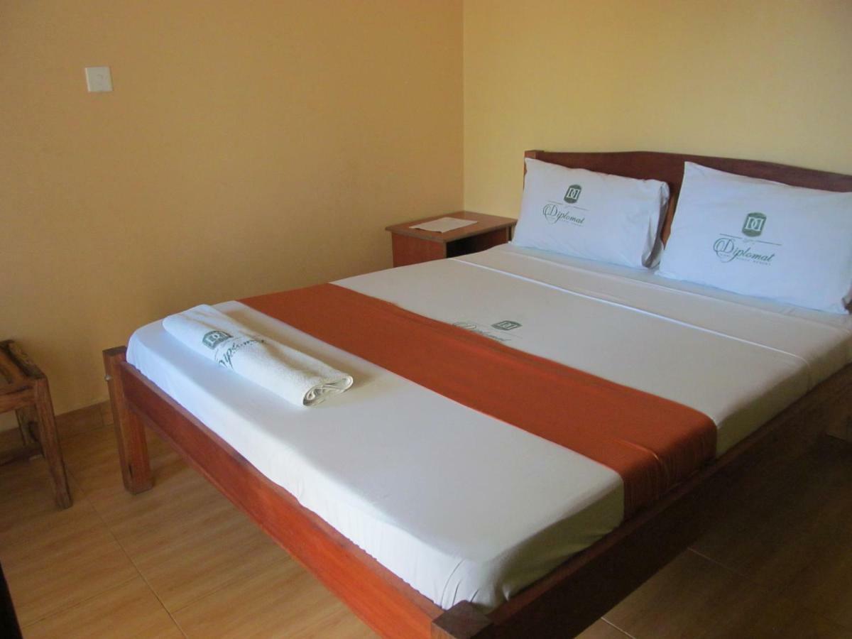 Diplomat Diani Beach Resort ภายนอก รูปภาพ