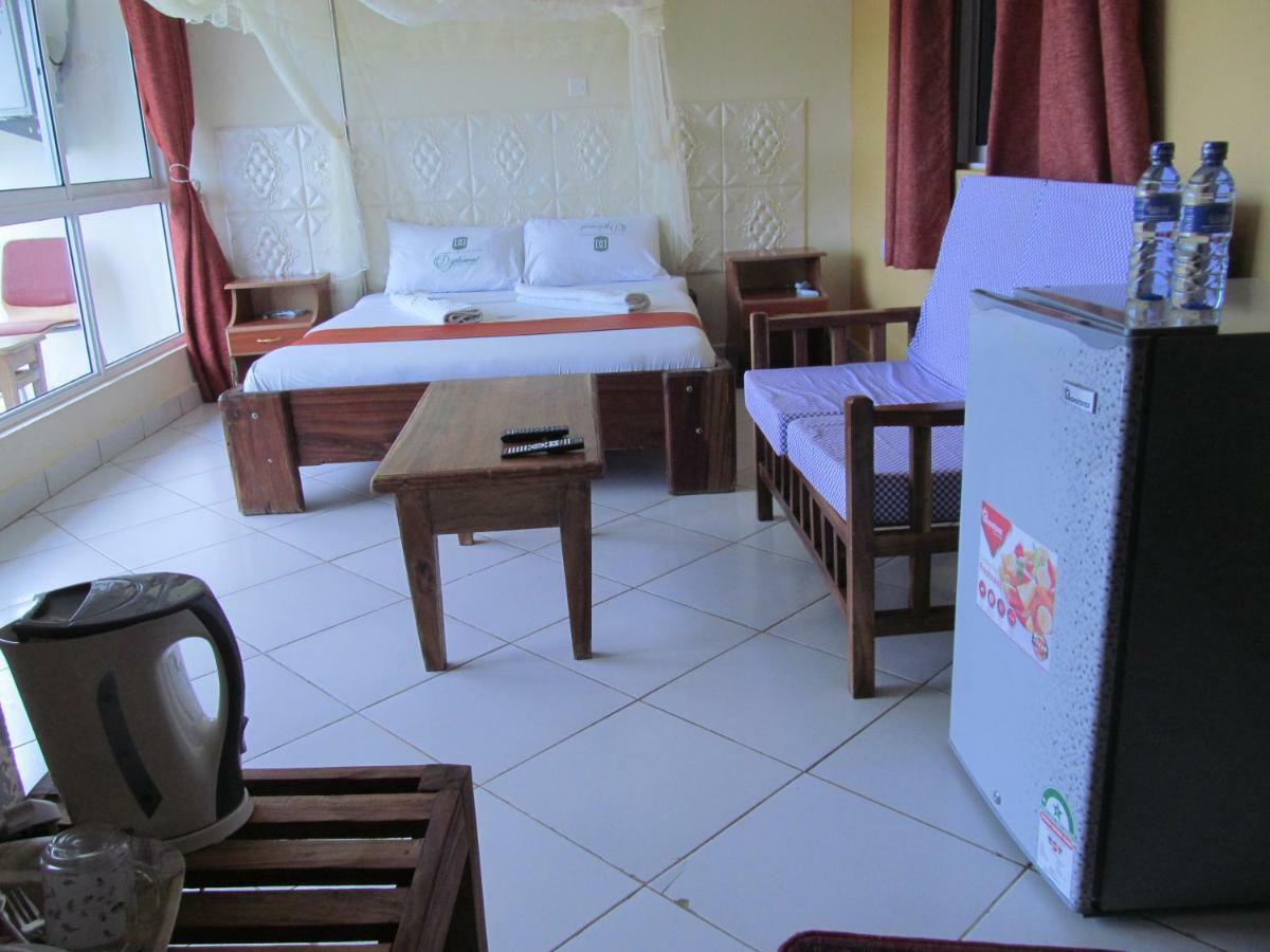 Diplomat Diani Beach Resort ภายนอก รูปภาพ