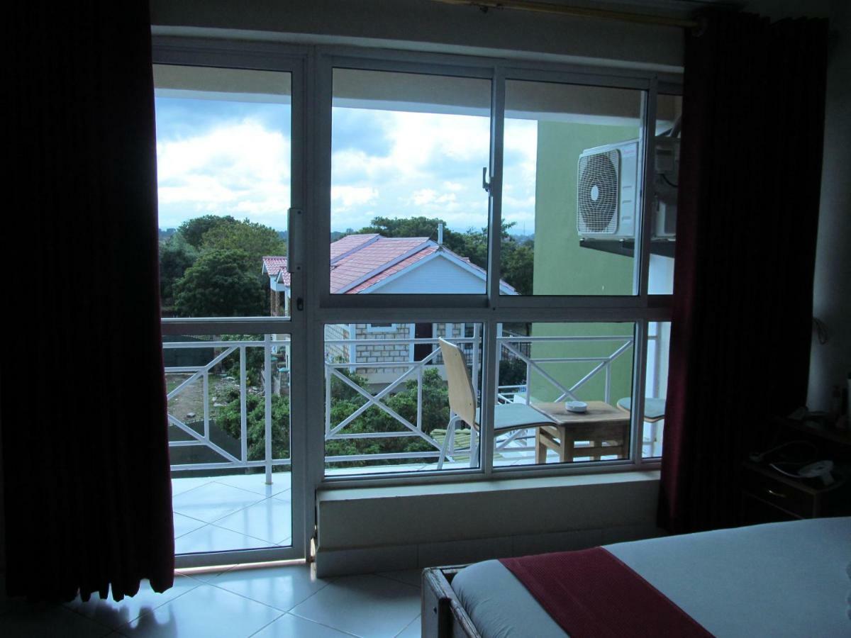 Diplomat Diani Beach Resort ภายนอก รูปภาพ